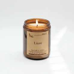 Amber candle with sea salt scent